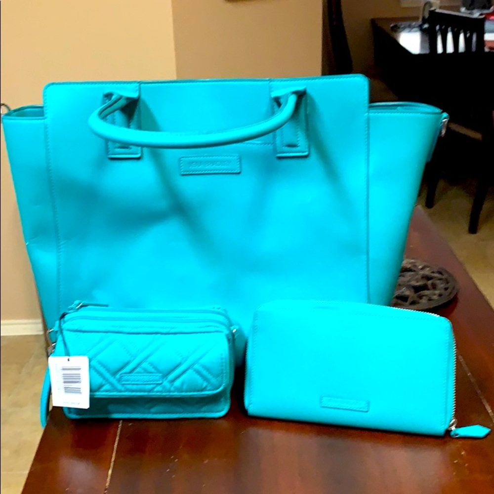 **Updated** Teal Vera Bradley Purse BUNDLE